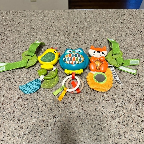 5/$20 Infantino Car seat or Stroller Toy - Picture 1 of 2